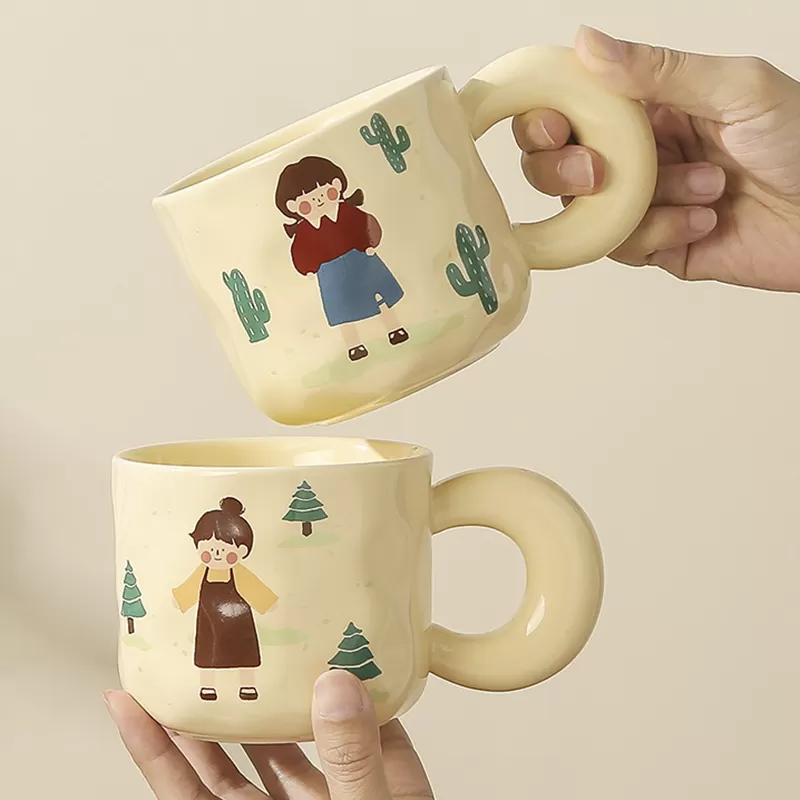 Bộ hộp quà cốc sứ Comic Girl 400ml kèm nắp, thìa inox