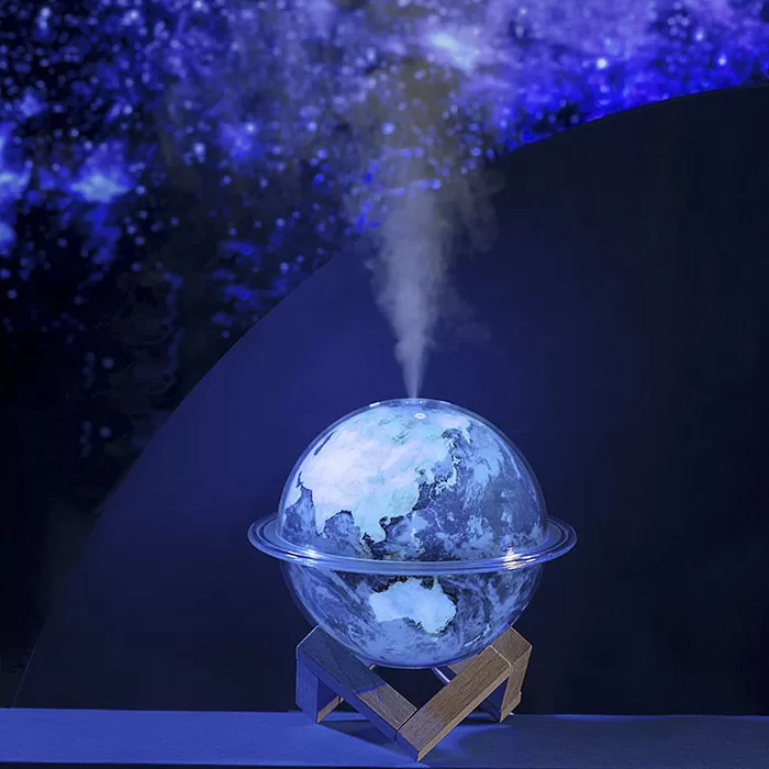 Máy phun sương kiêm đèn ngủ quả cầu Trái đất